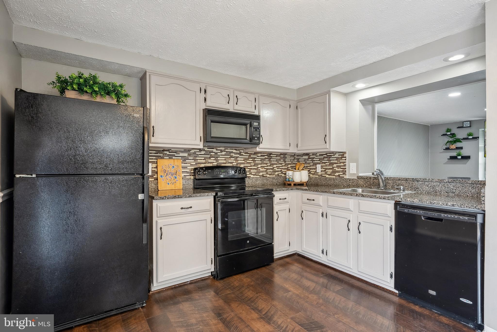 9030 SAINT STEVEN COURT