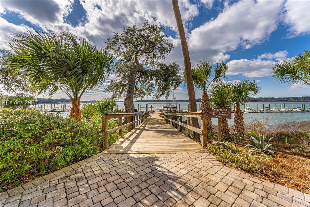 4 Village North Drive Unit: 41