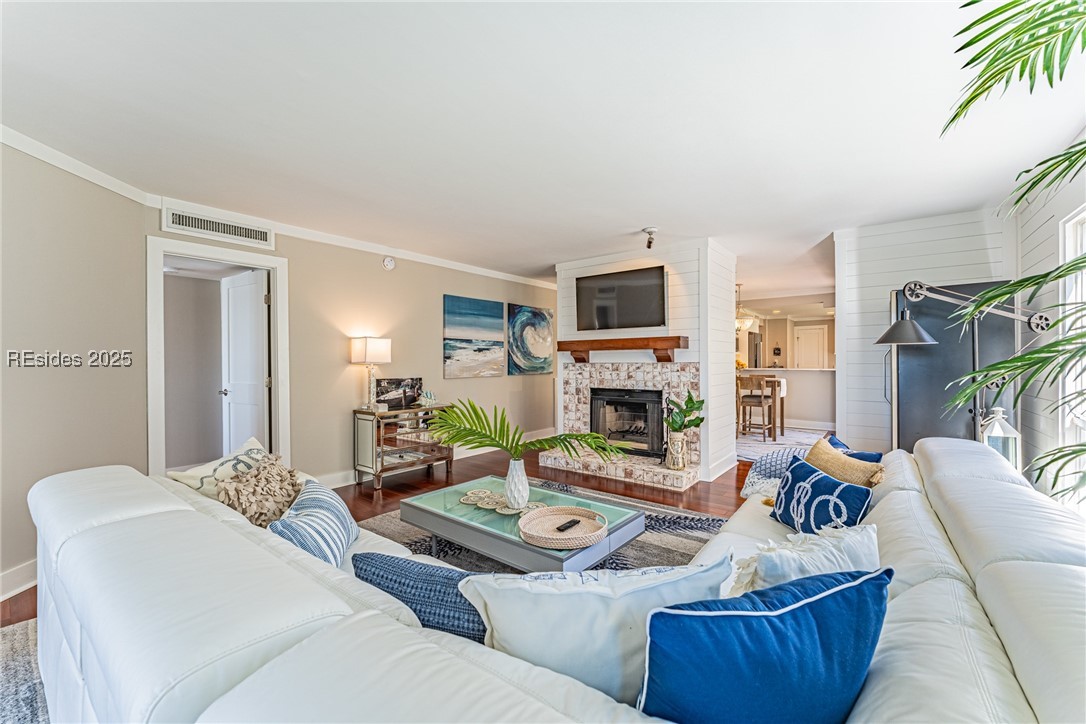 4 Village North Drive Unit: 41