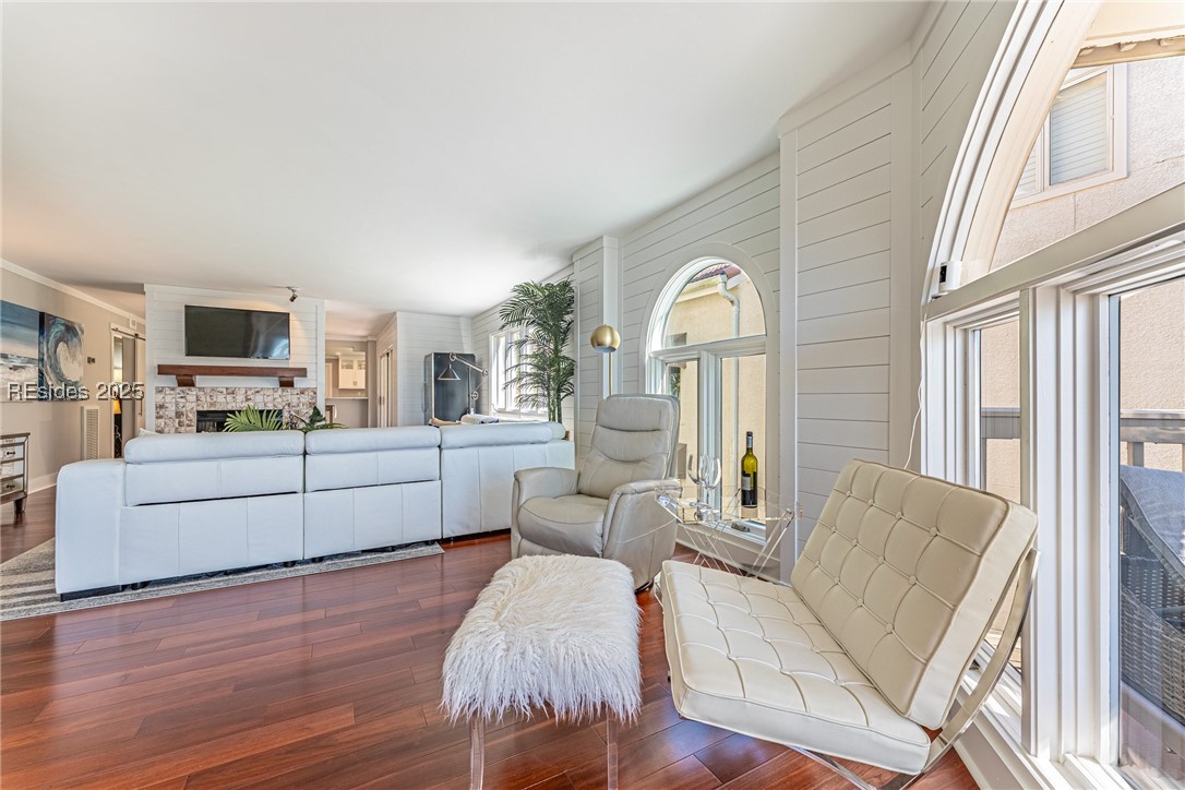 4 Village North Drive Unit: 41