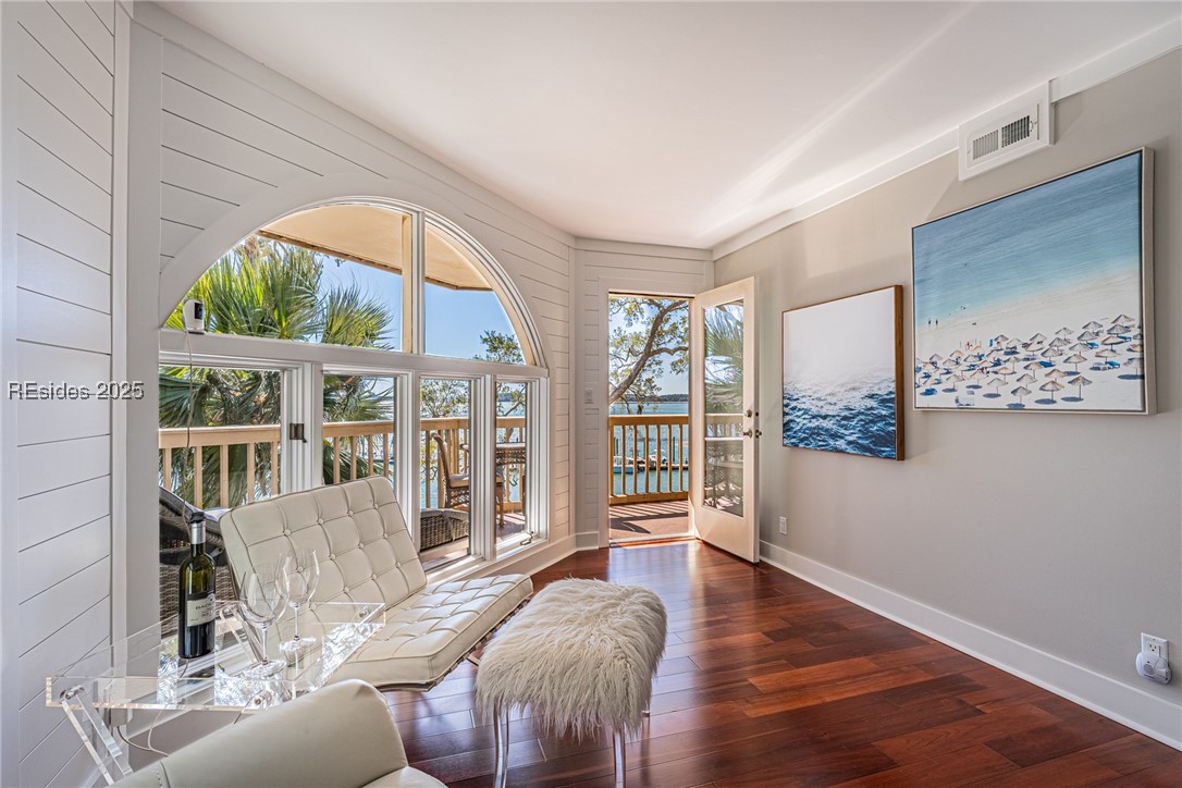 4 Village North Drive Unit: 41