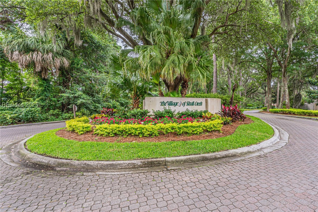 4 Village North Drive Unit: 41