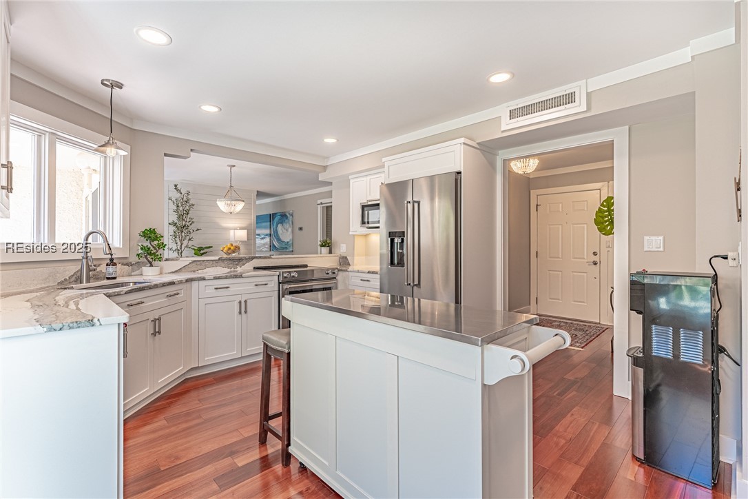 4 Village North Drive Unit: 41