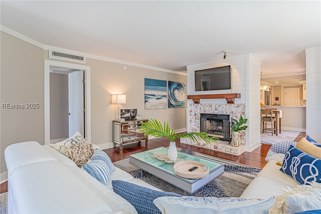 4 Village North Drive Unit: 41