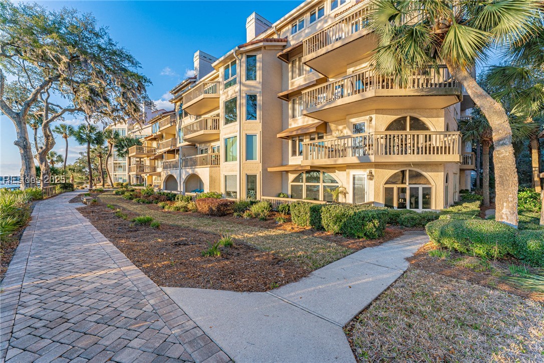 4 Village North Drive Unit: 41