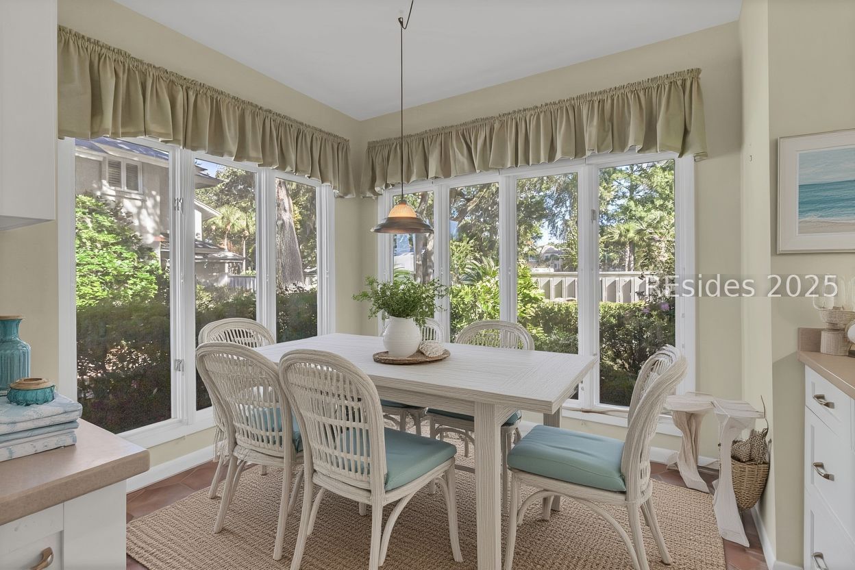 128 Crosstree Drive Unit: 128