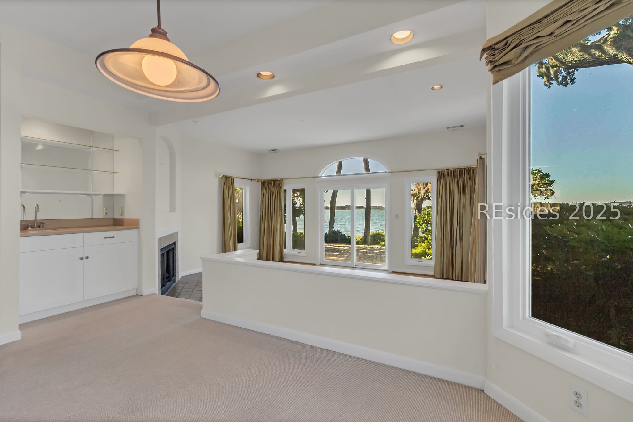 128 Crosstree Drive Unit: 128