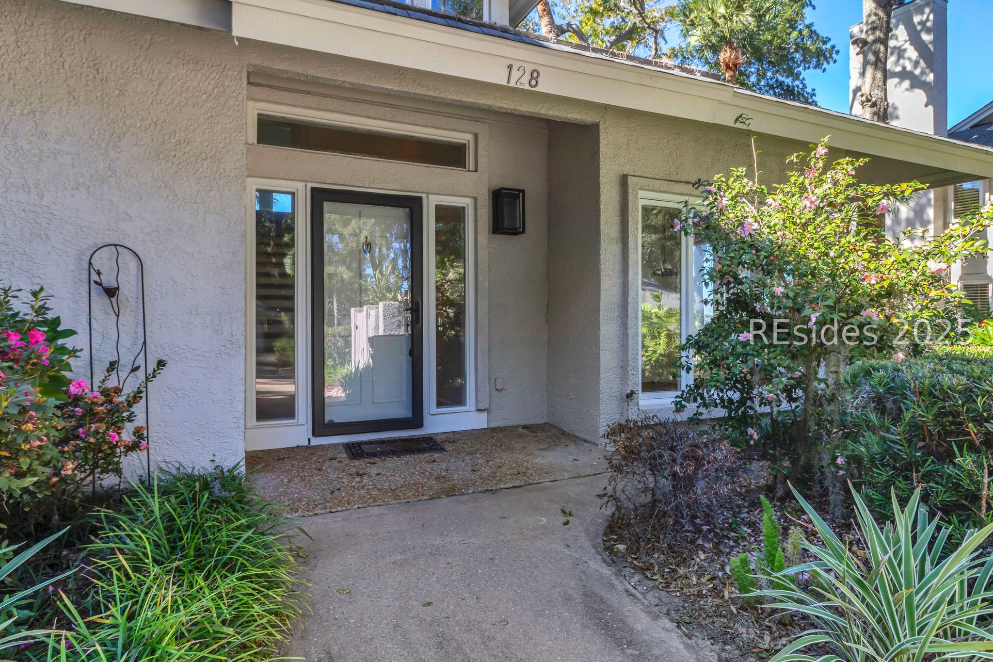 128 Crosstree Drive Unit: 128