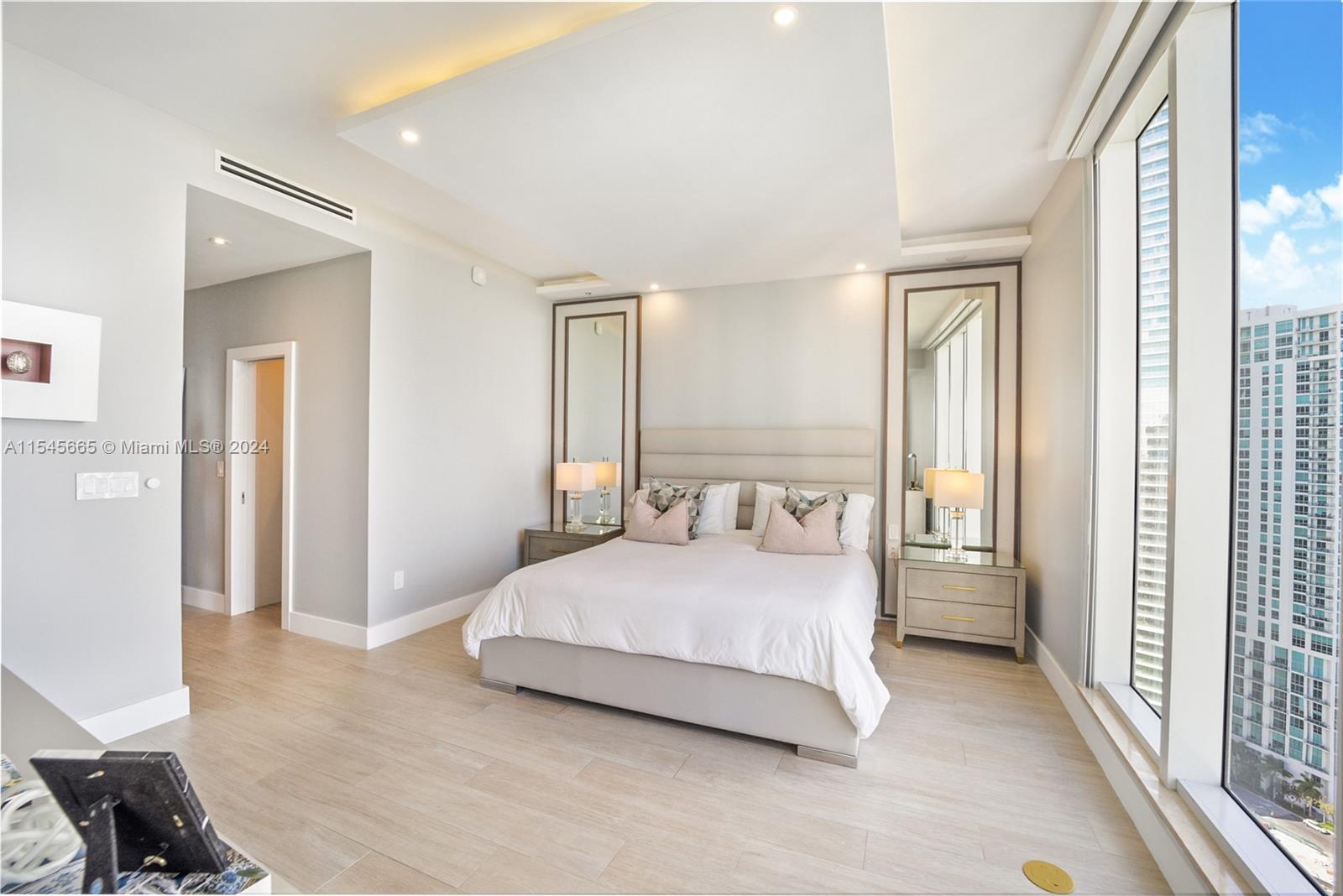 901 Brickell Key Blvd # 3308