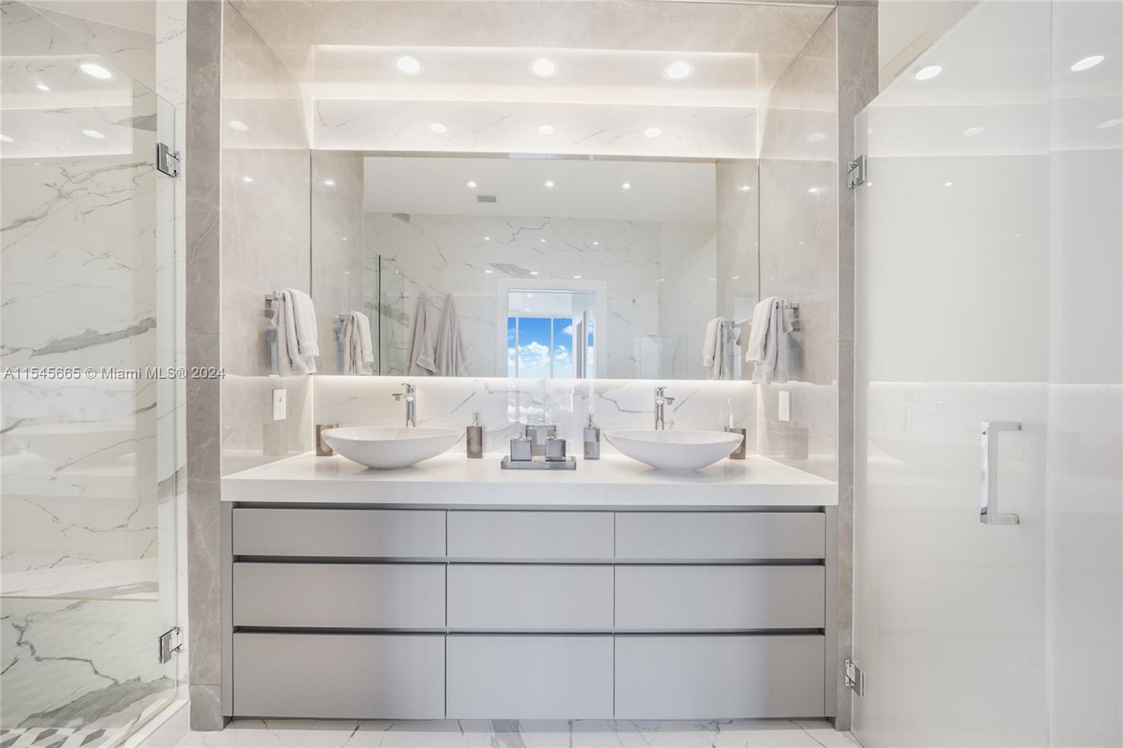 901 Brickell Key Blvd # 3308