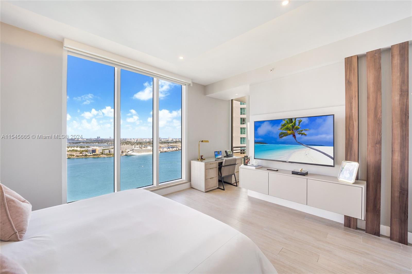 901 Brickell Key Blvd # 3308