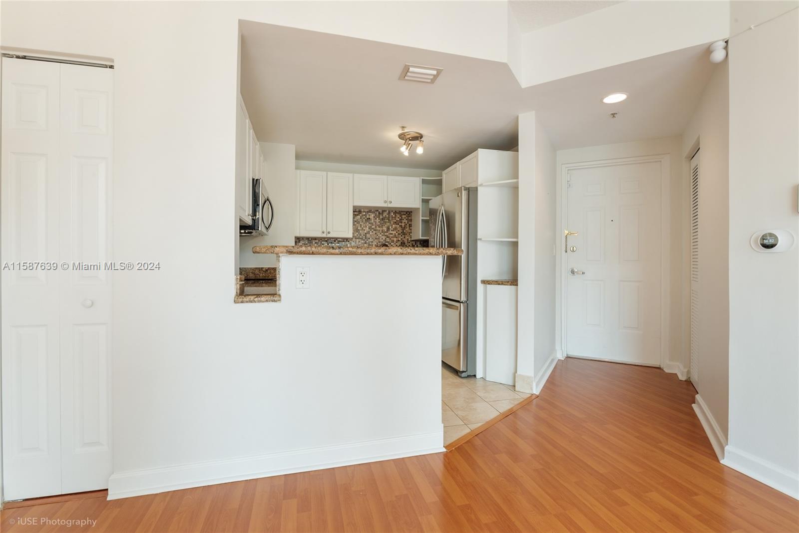 357 Almeria Ave # 606