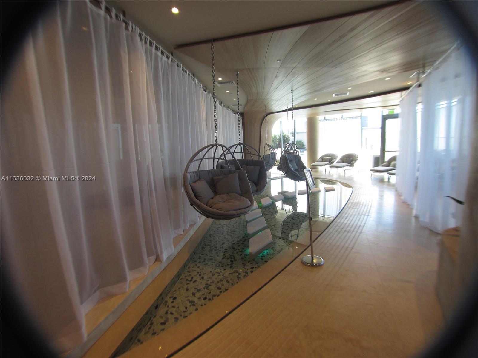 1000 Brickell Plz # 4805