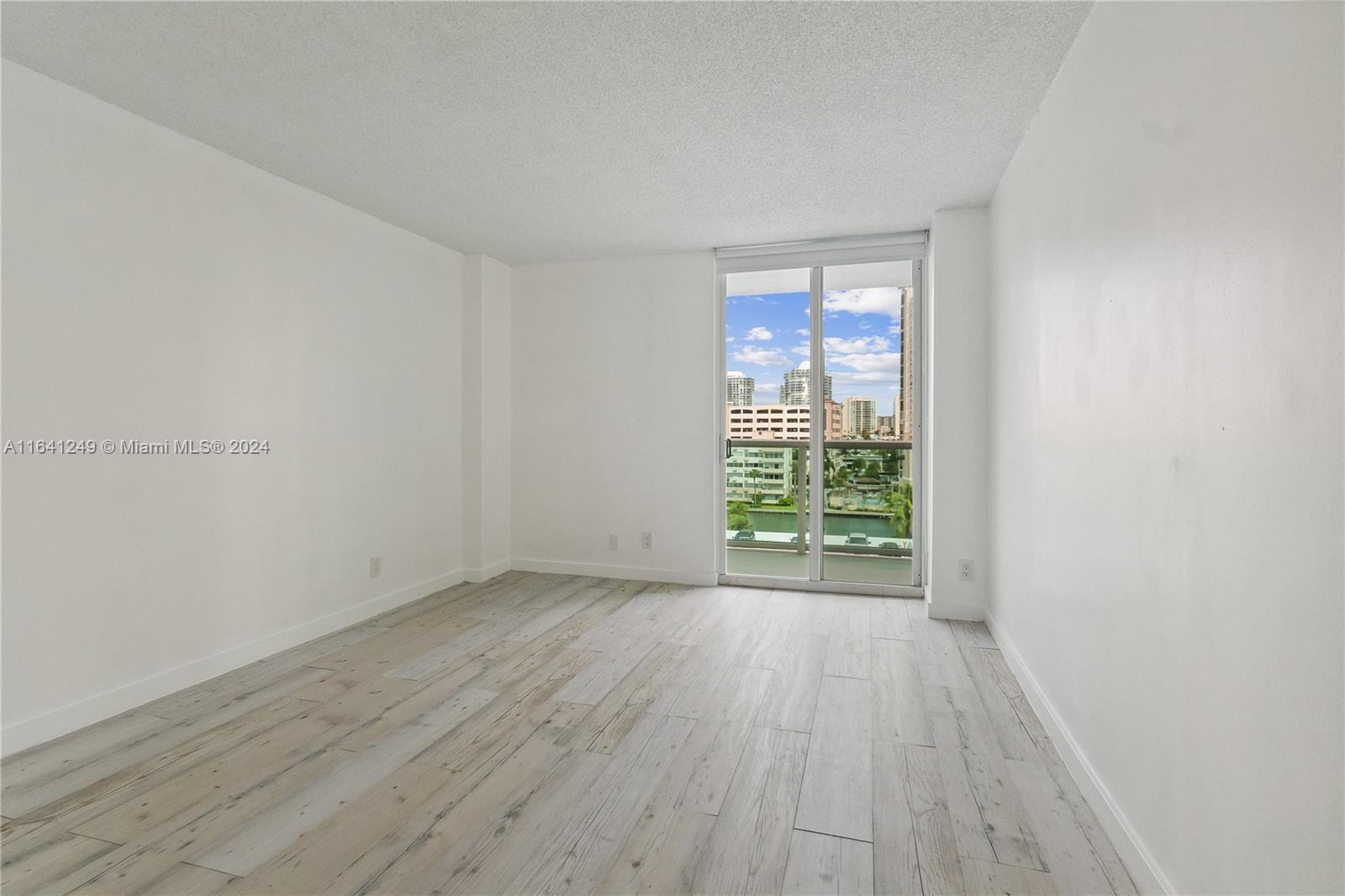 100 Bayview Dr # 629