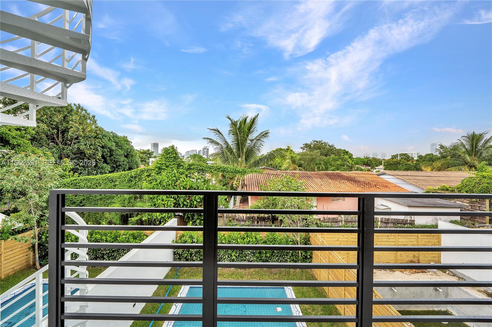 1235 SW 13TH AVE # 1235