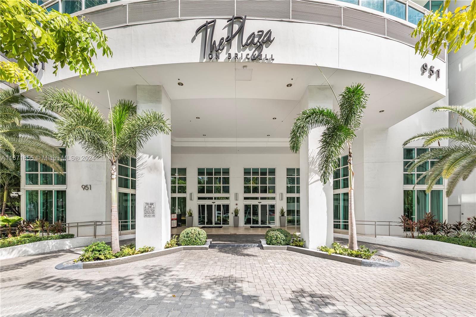 951 Brickell Ave # 2107