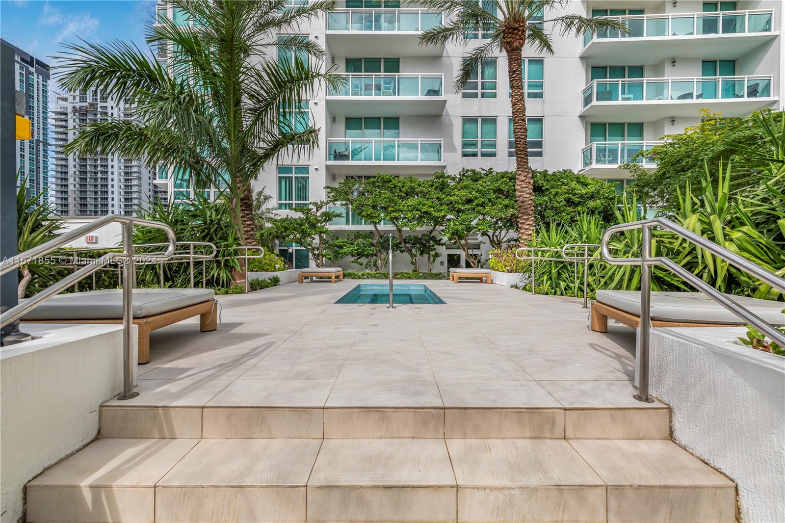 951 Brickell Ave # 2107