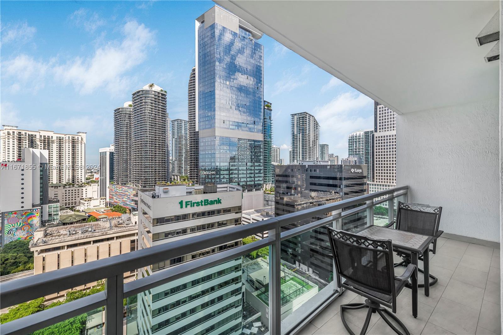 951 Brickell Ave # 2107