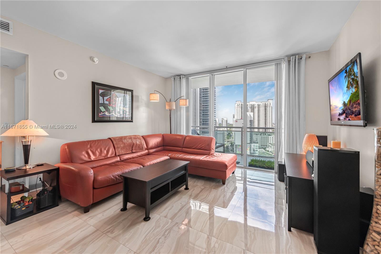 951 Brickell Ave # 2107
