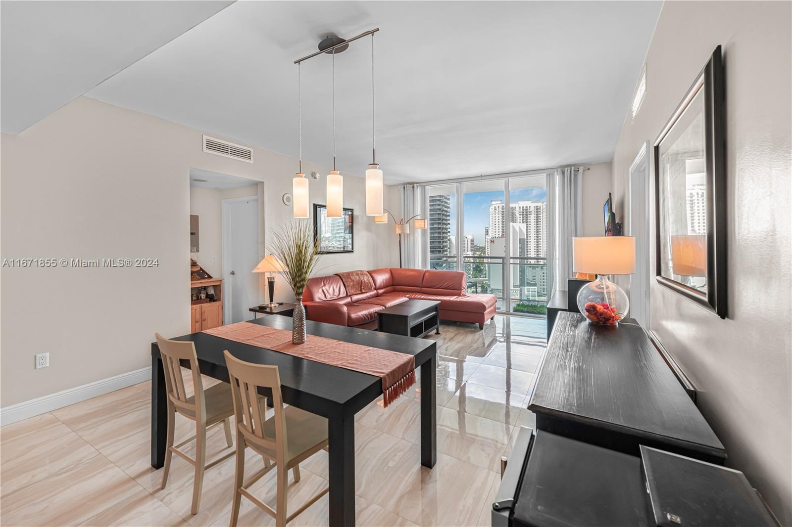951 Brickell Ave # 2107