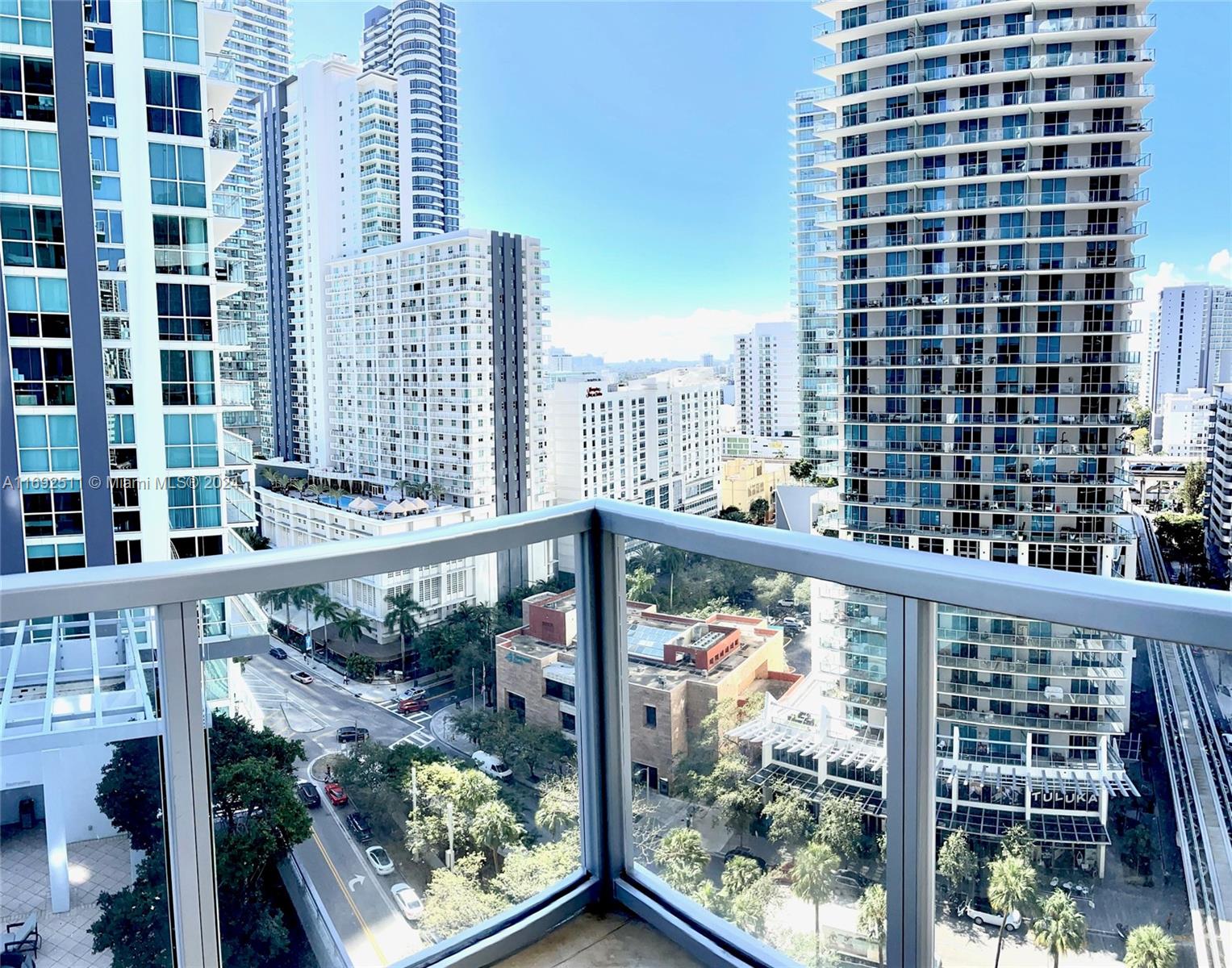 1050 Brickell Ave # 1714