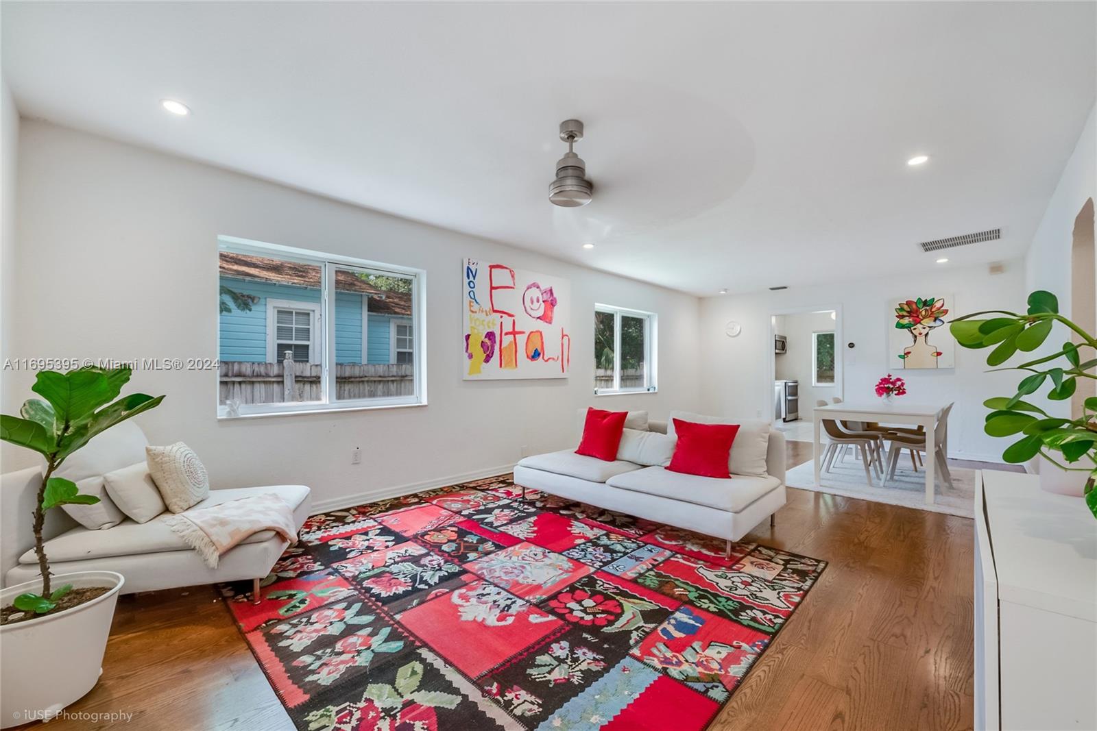 3585 Franklin Ave