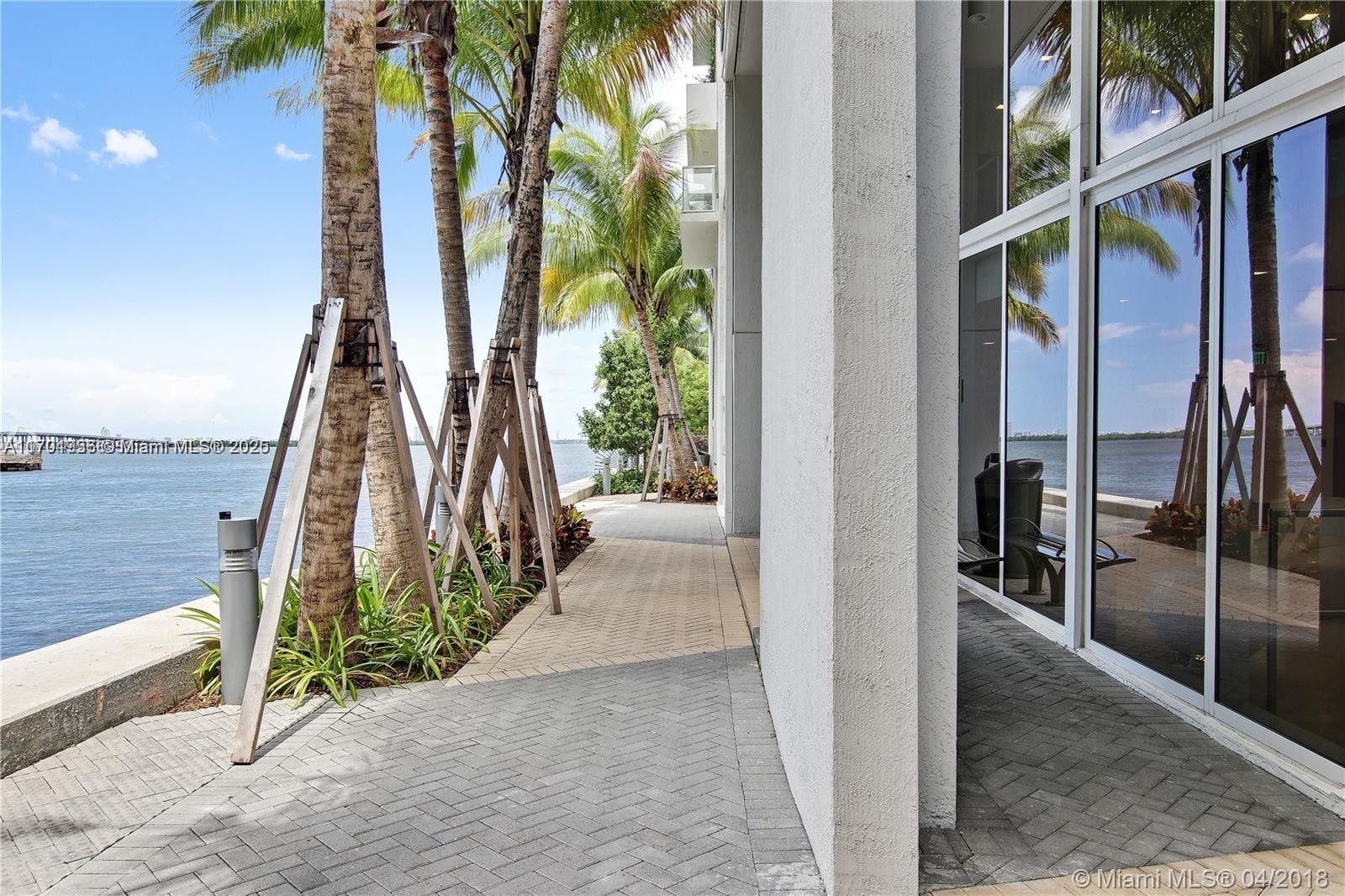 601 NE 27th St # 1202