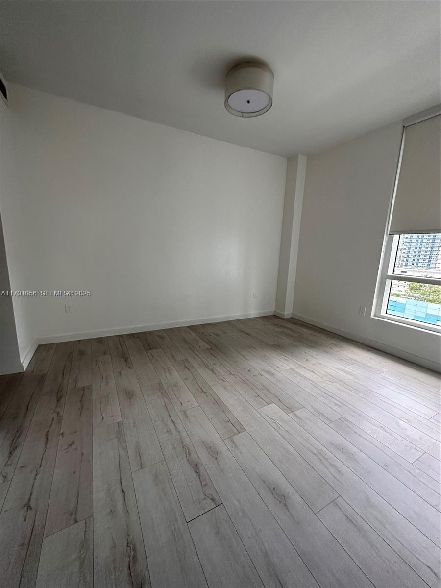 601 NE 27th St # 1202