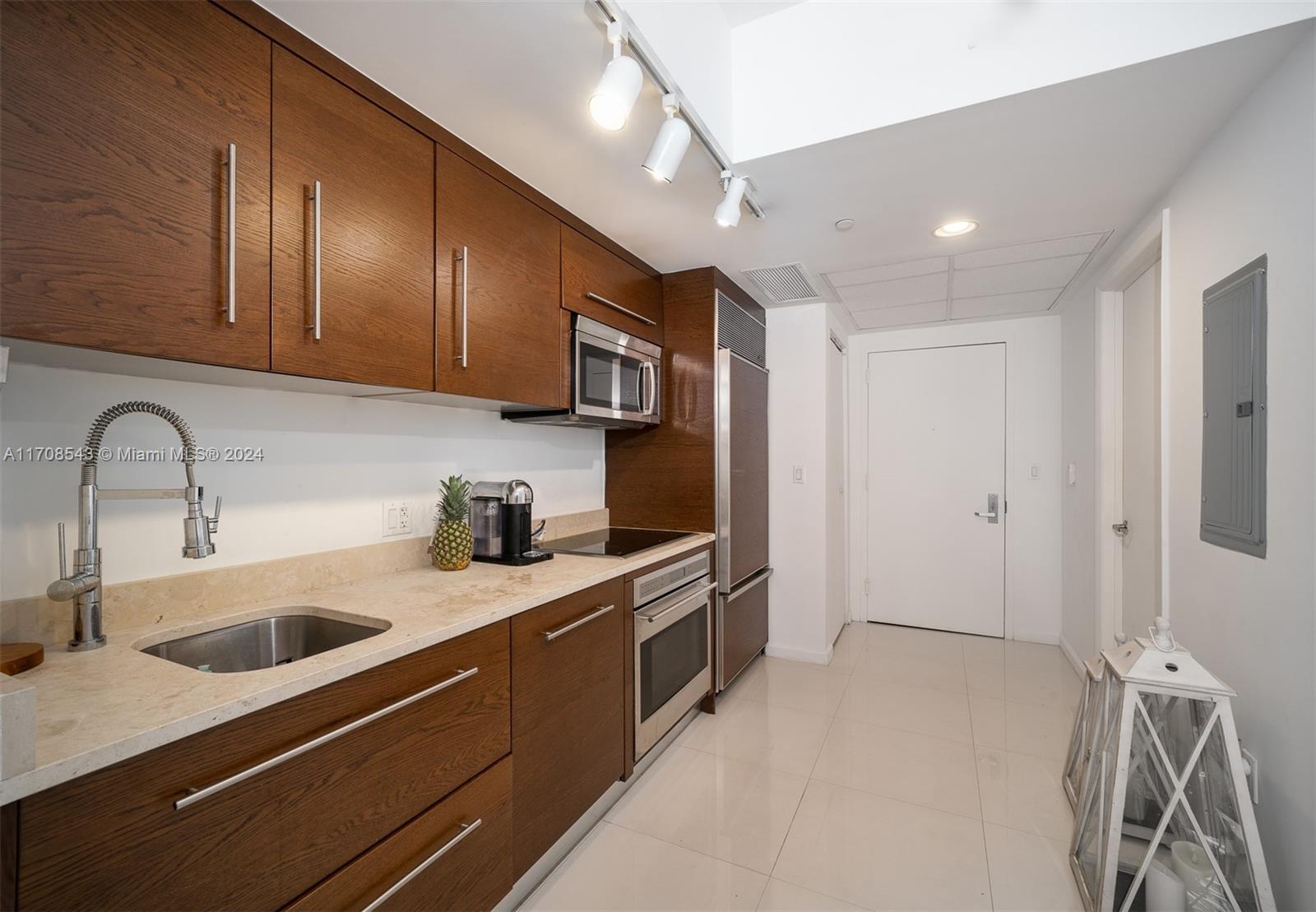 475 Brickell Ave # 2310