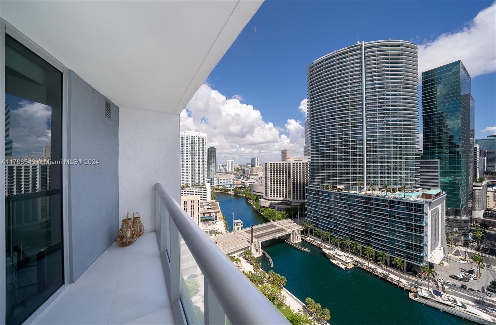 475 Brickell Ave # 2310