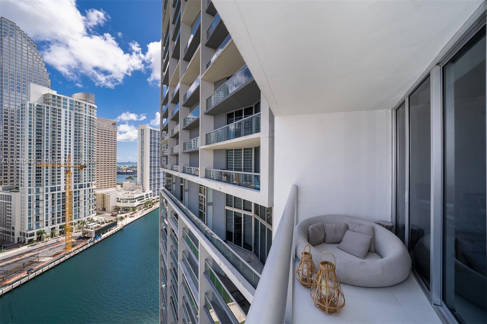 475 Brickell Ave # 2310