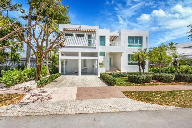 485 Ridgewood Road