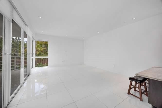 485 Ridgewood Road