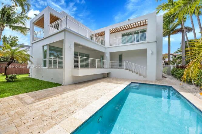 485 Ridgewood Road