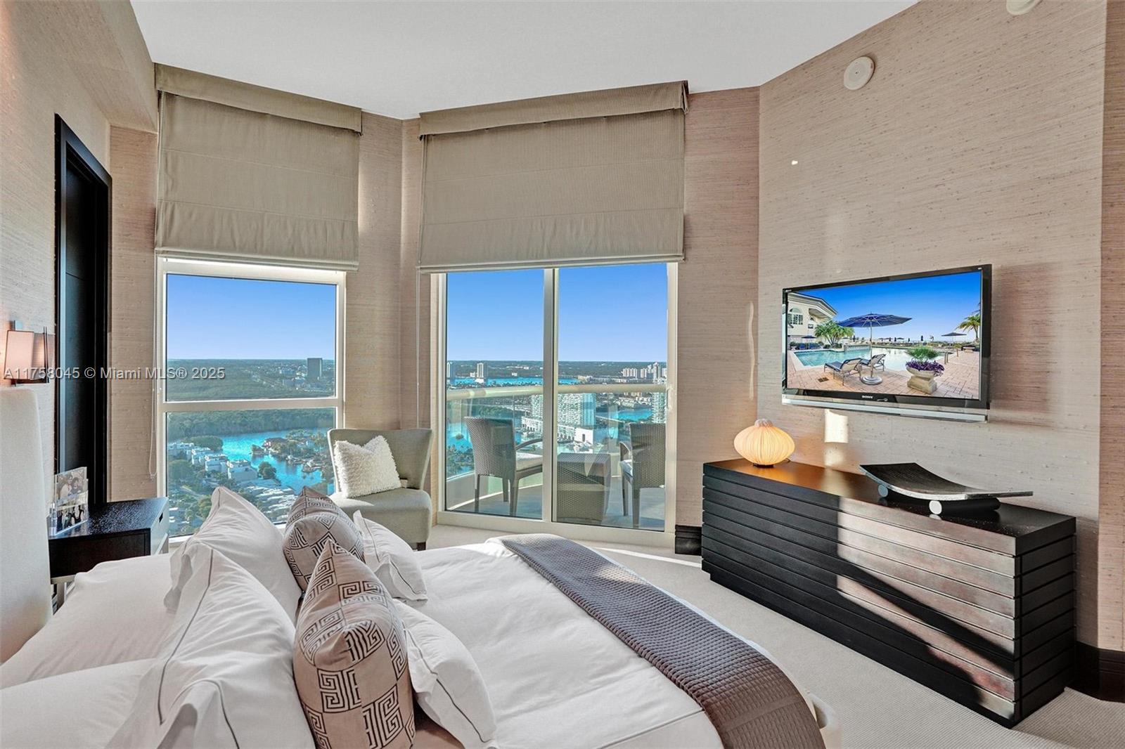 16047 Collins Ave Unit: PH3501