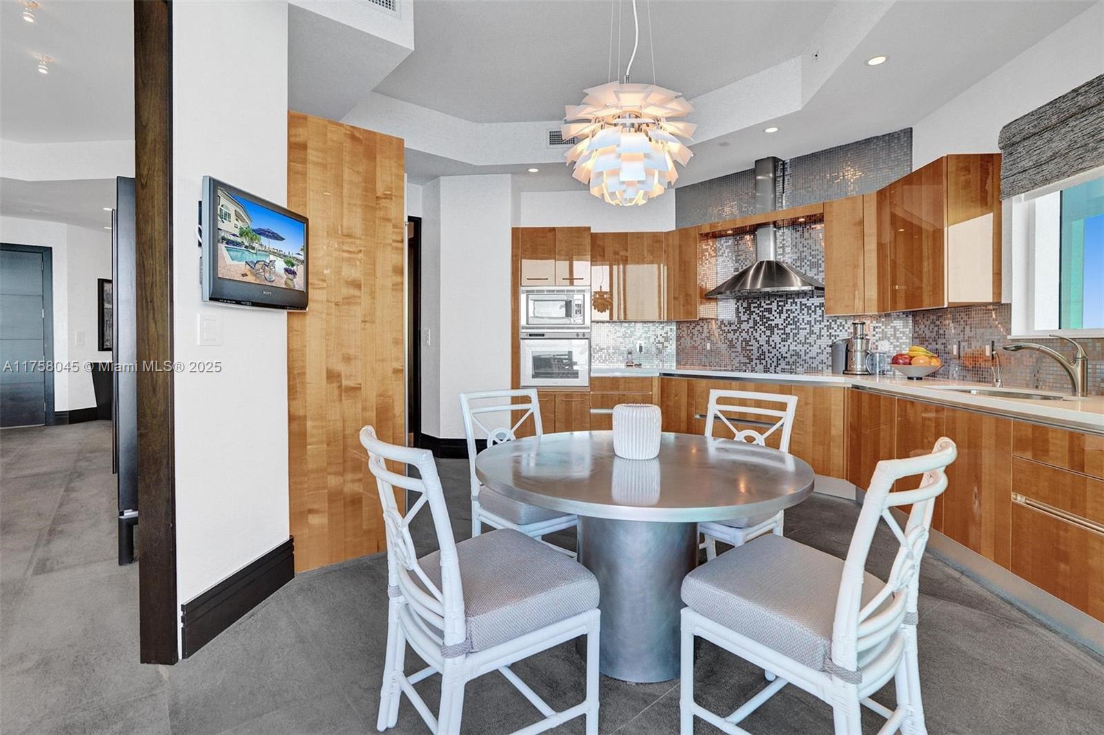 16047 Collins Ave Unit: PH3501