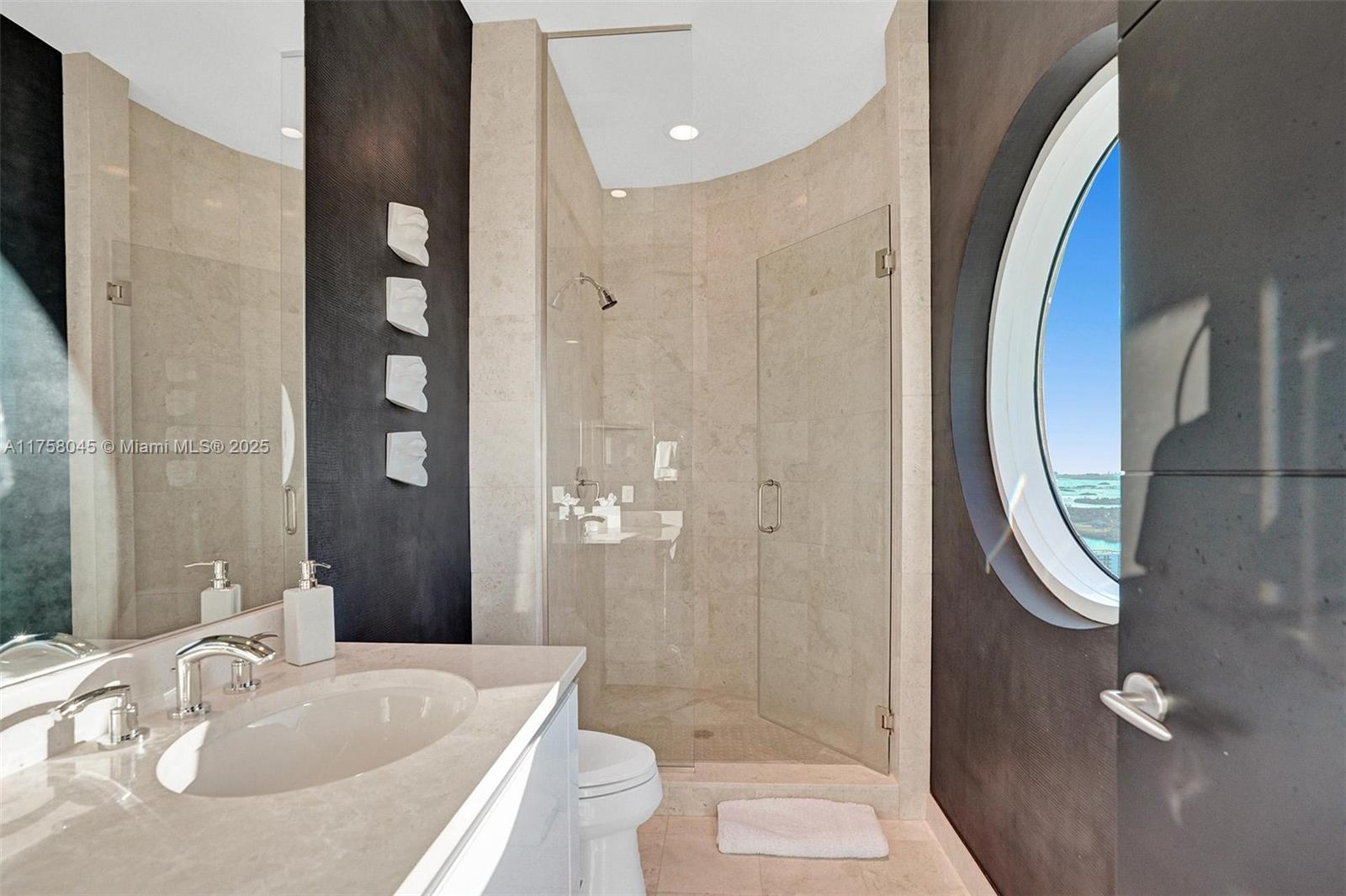 16047 Collins Ave Unit: PH3501