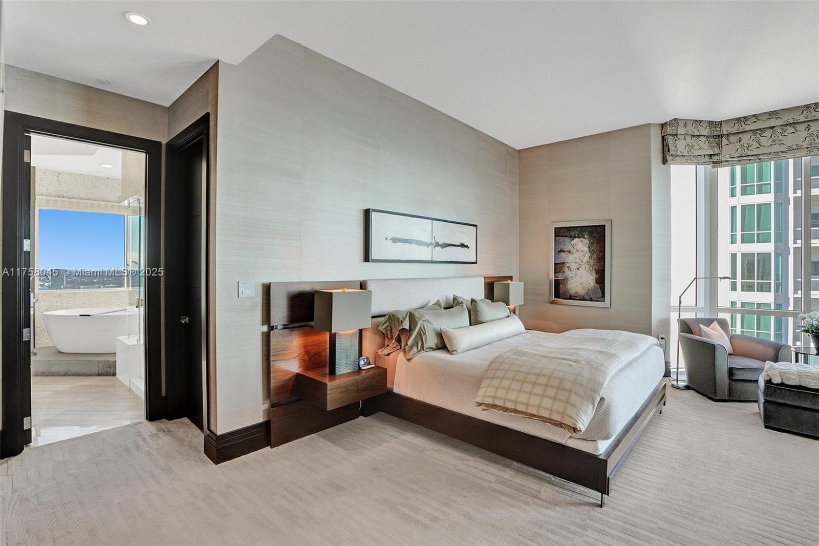 16047 Collins Ave Unit: PH3501