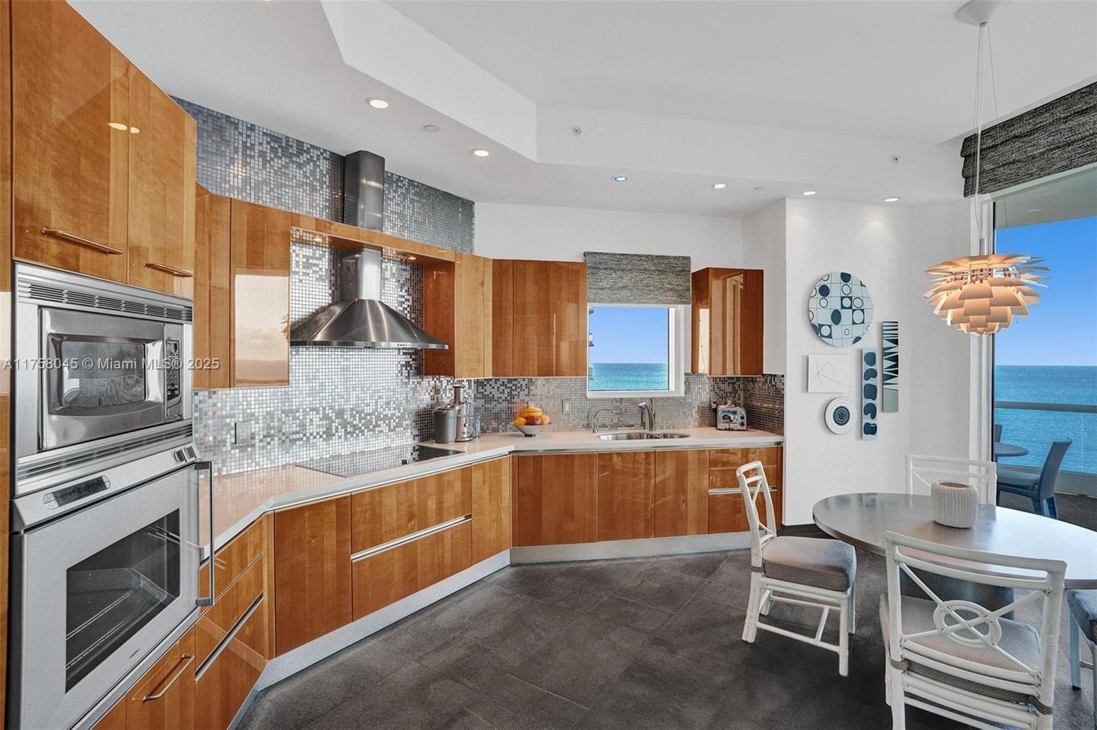 16047 Collins Ave Unit: PH3501