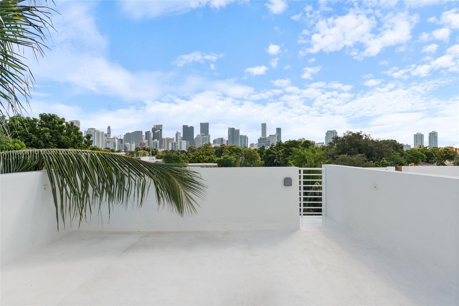 1233 SW 13th Ave # A