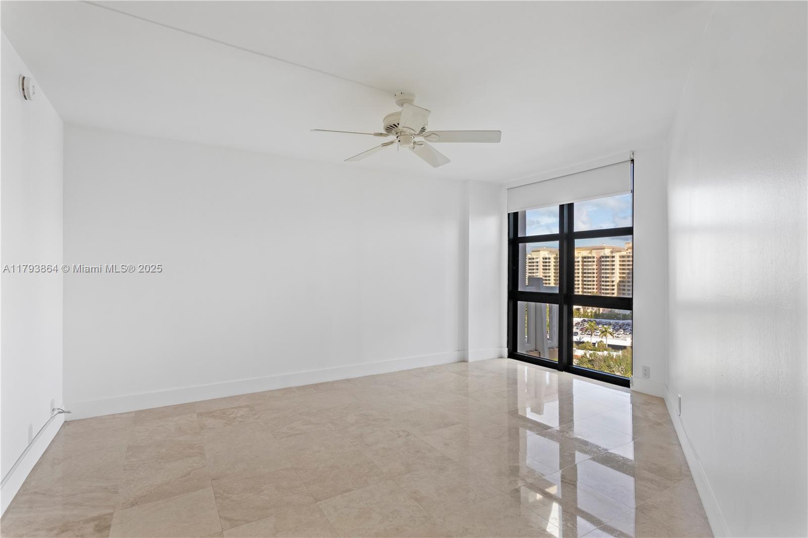 1121 Crandon Blvd # E1204