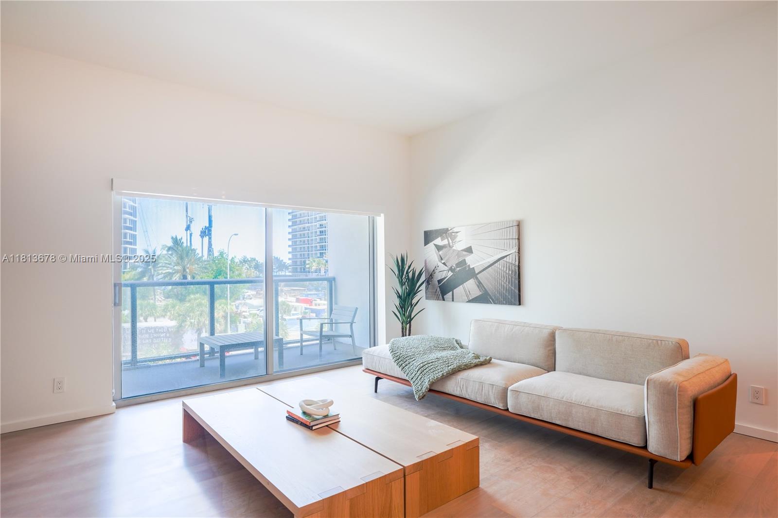 10250 Collins Avenue # 212