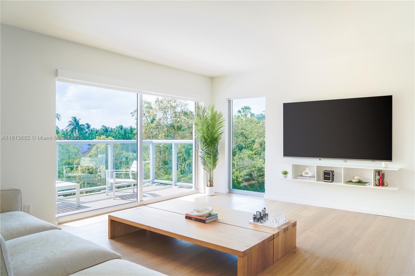 10250 Collins Avenue Unit: PH1