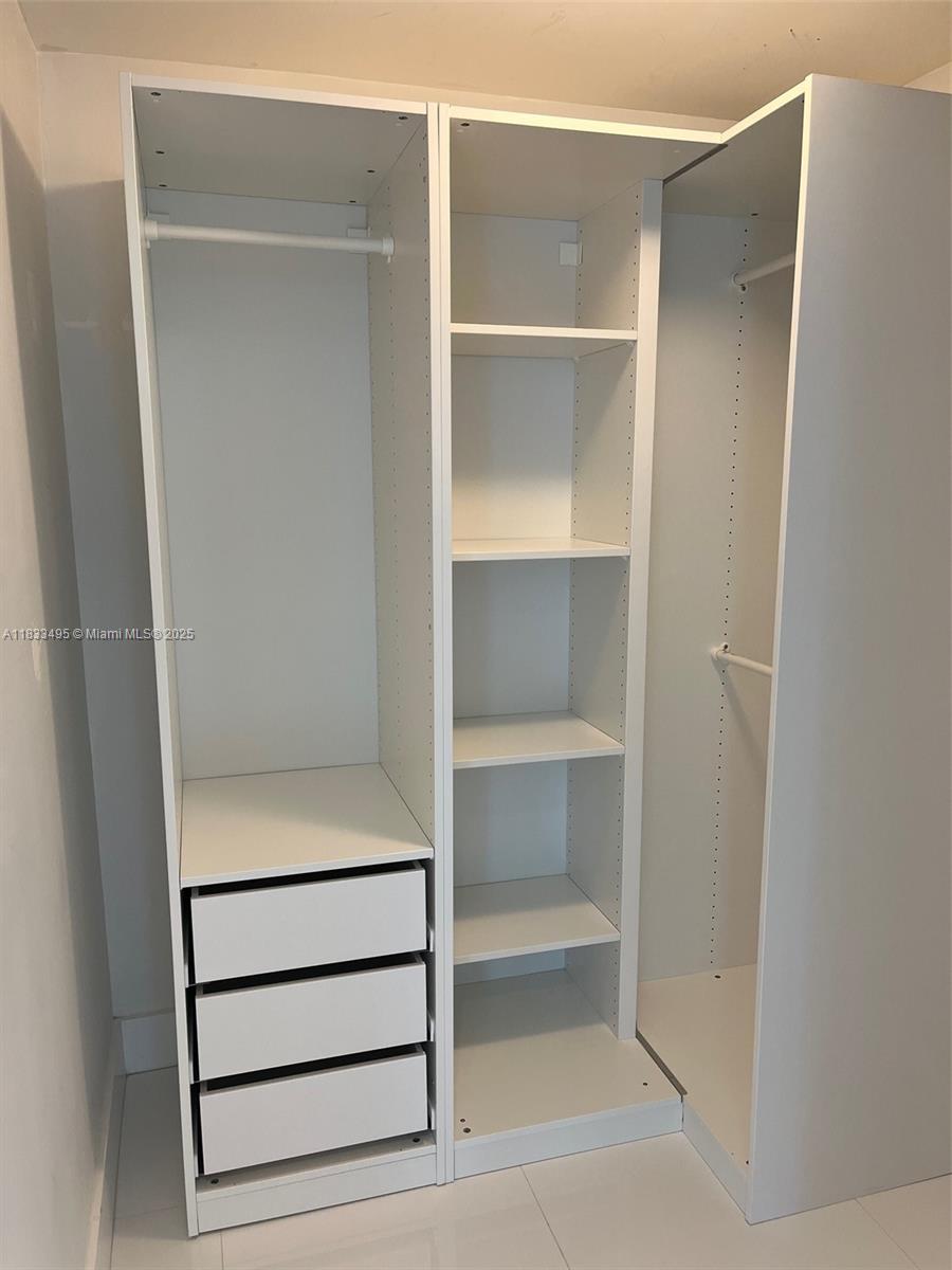 951 BRICKELL AVE # 2311