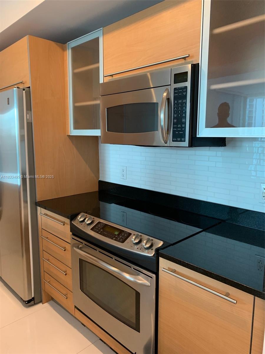 951 BRICKELL AVE # 2311