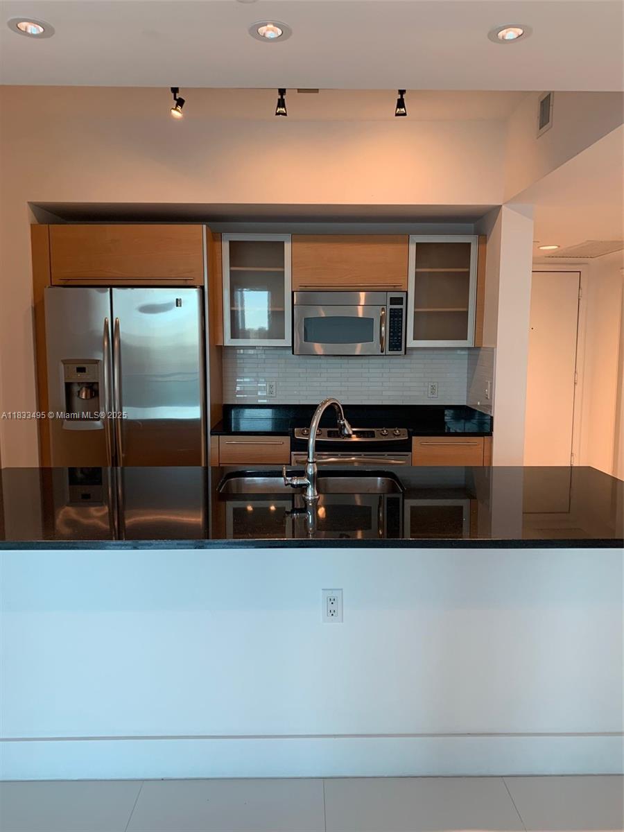 951 BRICKELL AVE # 2311
