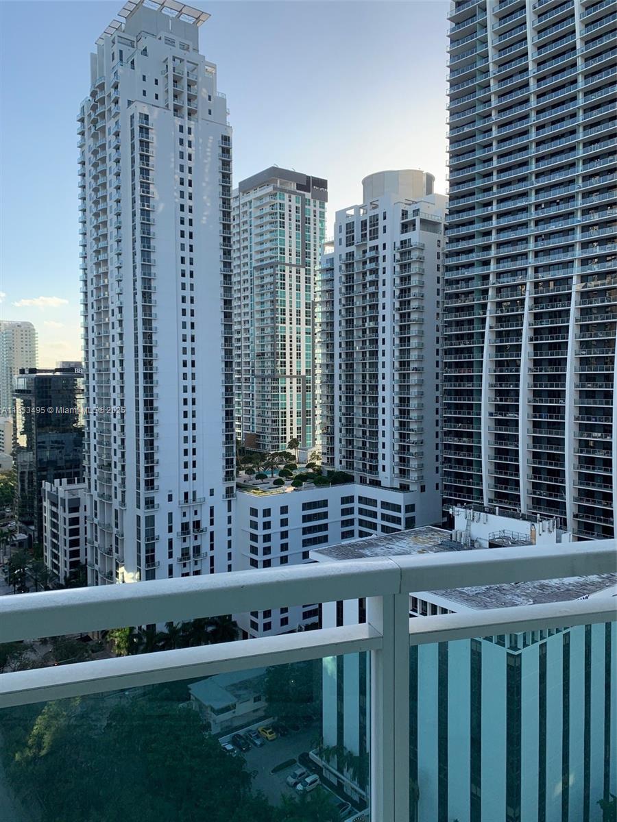 951 BRICKELL AVE # 2311