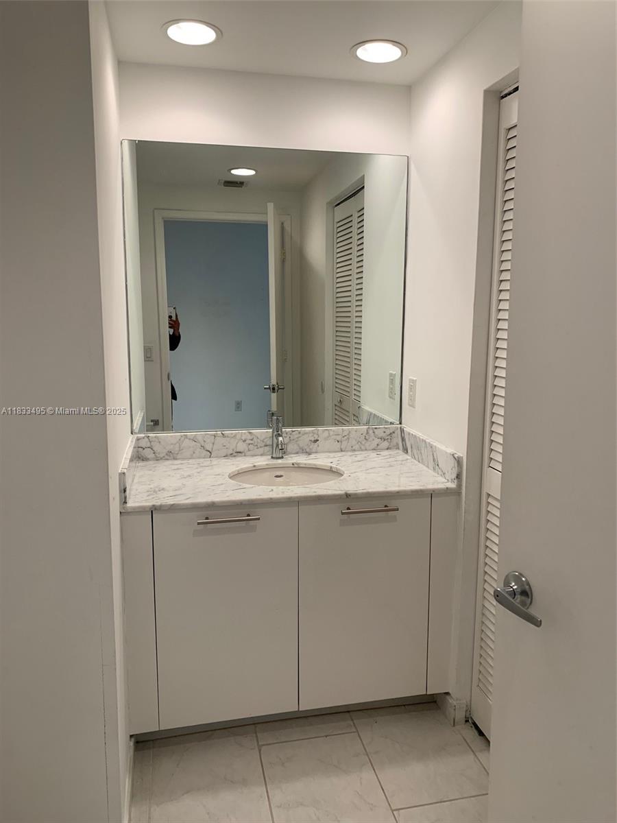 951 BRICKELL AVE # 2311