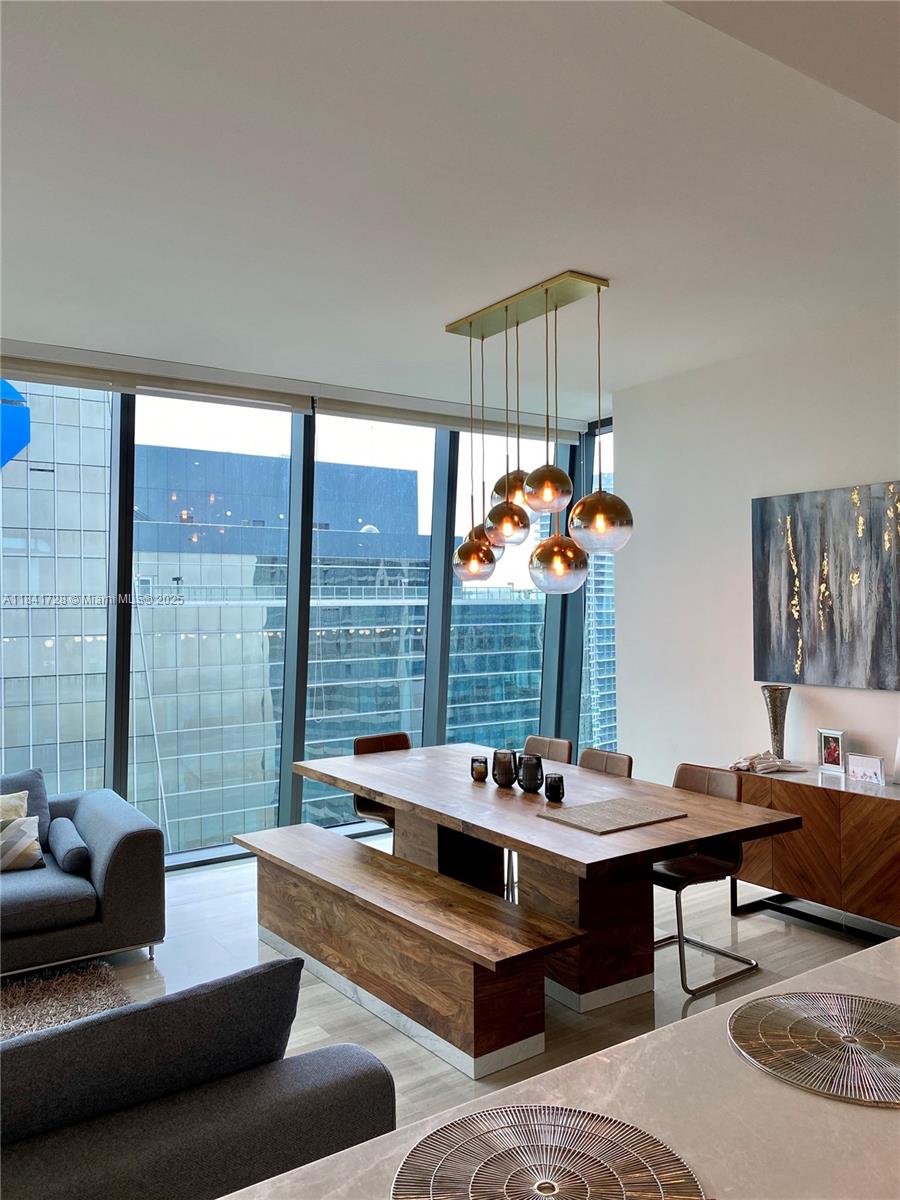 1451 Brickell Ave # 4204