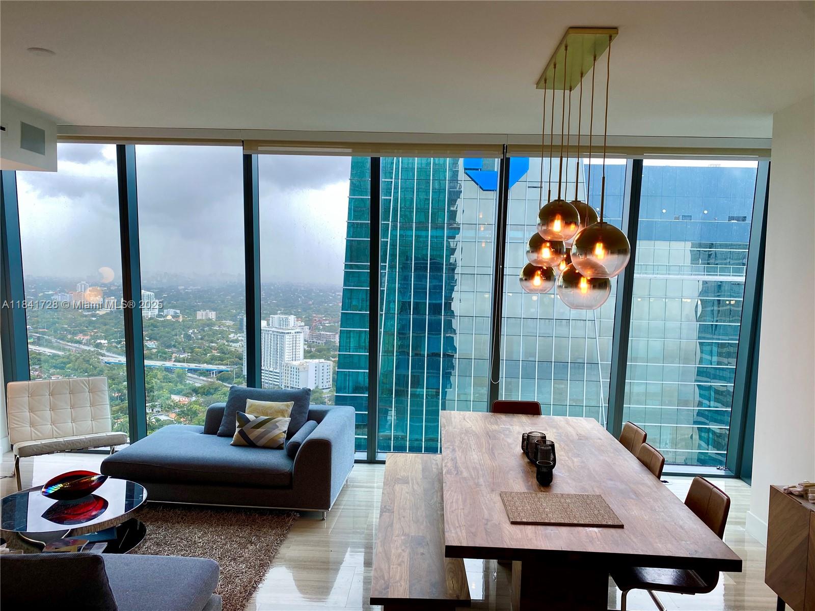 1451 Brickell Ave # 4204